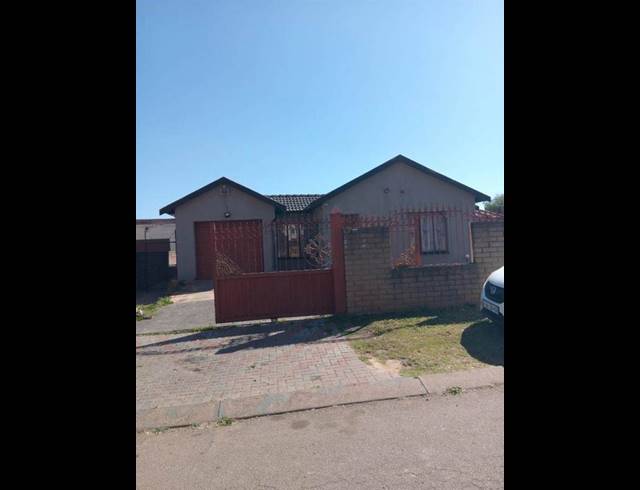 3 BEDROOM HOUSE FOR SALE IN DANVILLE EXT 5